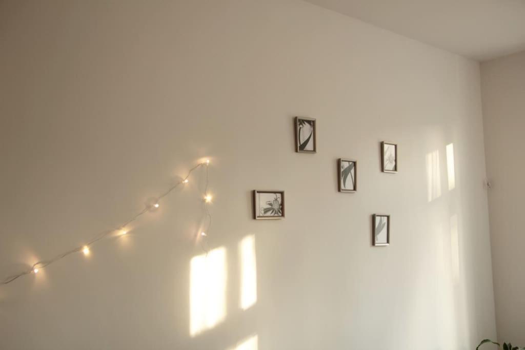 Bright Sunny Apt At Keleti Station,Near Citycenter بودابست المظهر الخارجي الصورة
